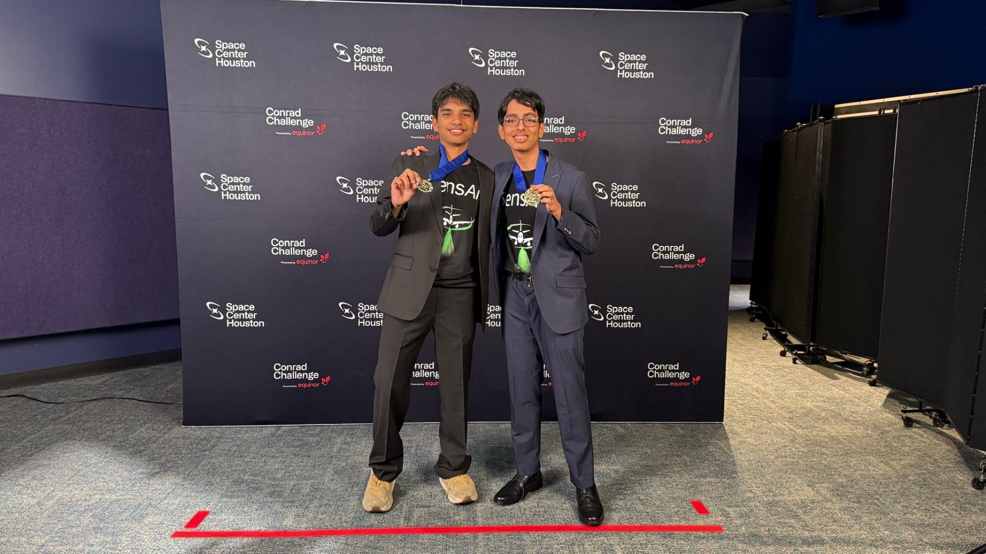 Award ceremony photo 5